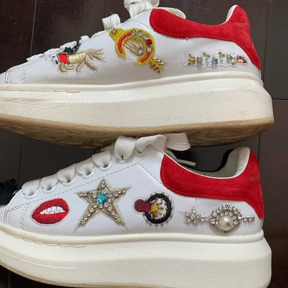 Shoes - Picture 2 of 4